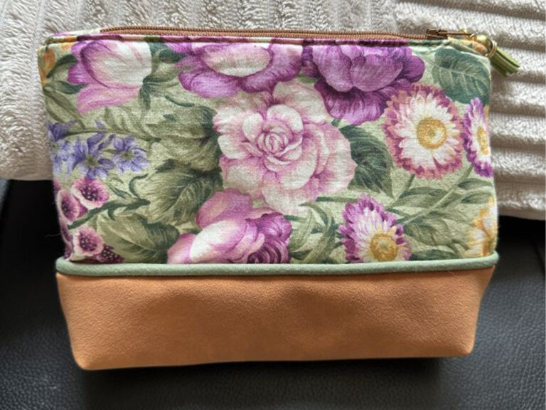 Lire la suite à propos de l’article Pochette Marron